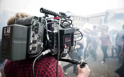 VR影视内容 全球传媒巨头的布局与企业营销新机遇