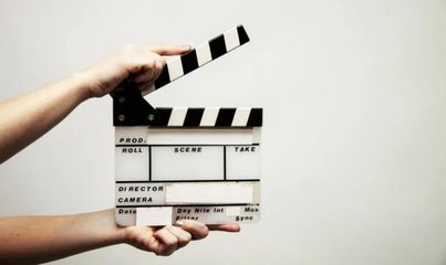 土味儿网剧目入千万 草根影视创作的崛起与争议